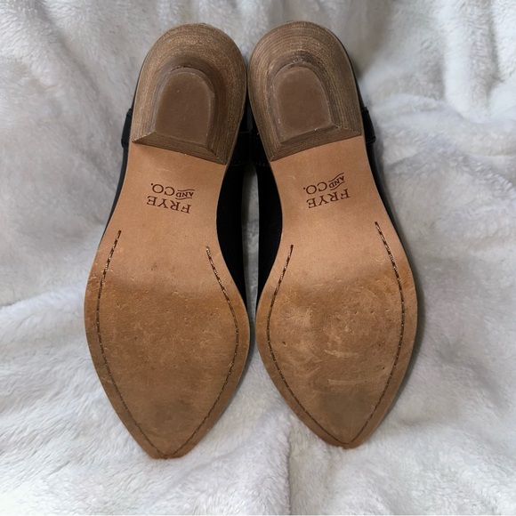 FRYE & Co Maley Pull Tab Pointed Toe Black Leather Western Ankle Bootie Size 6 - Picture 6 of 9